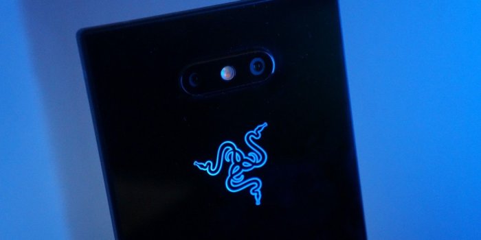 1600x900 How to customize the Chroma effects on the Razer Phone 2 | Android