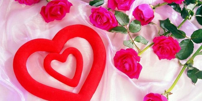 1024x768 Hearts And Flowers Wallpapers
