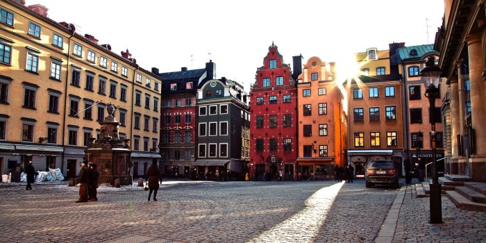 2048x1228 Old City Wallpaper - Wallperio.com