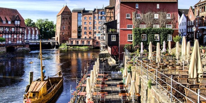 1332x850 Wallpaper Germany, old town, Lüneburg, historic city images for