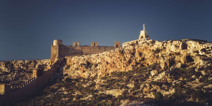 3840x2560 3018359 andalusia, castle, chill, clean, landscape, rock, sky