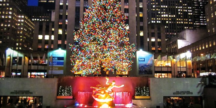2580x1935 New York Times Square Christmas Tree Wallpapers - Top Free New York