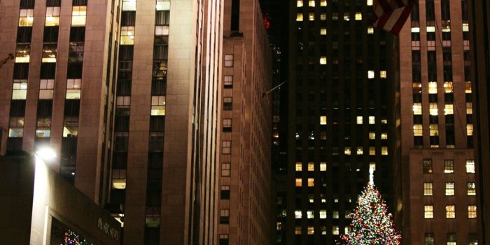 1000x1373 Christmas City wallpapers Collection