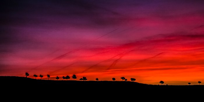 2560x1440 2560x1440 Early Morning Dark Red Scenery 4k 1440P Resolution HD 4k