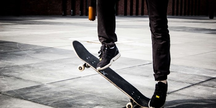 3008x2000 3078537 adidas, chrome, deskorolka, extreme, floor, human, light