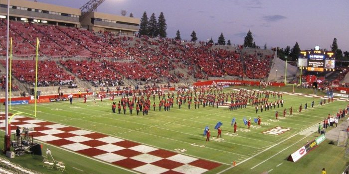 1024x768 Mountain West Conference College Football Stadiums Wallpapers