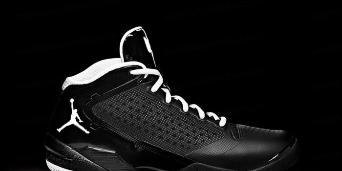 1072x1890 Jordan Sneakers Wallpapers