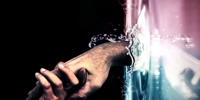 1024x768 Helping Hands Wallpapers Hd - #traffic-club