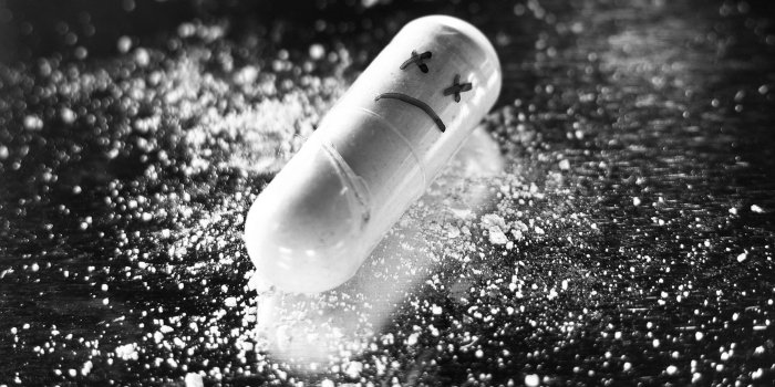 2400x1350 Sad Pill ❤ 4K HD Desktop Wallpaper for 4K Ultra HD TV • Tablet