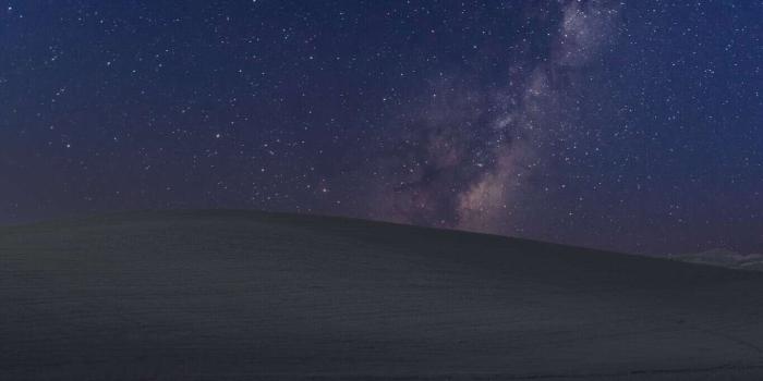 1365x768 WallpaperHub.app developer creates “Bliss at Night,” the classic