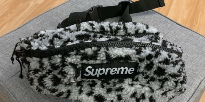 1600x1200 Supreme - Leopard Fleece Waist Bag Spotted Black White FW17 2017 Fall Winter