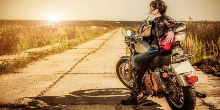 3840x2160 Harley Davidson, Tree, Motorcycling, Motorcycle, Girl 4K Ultra HD