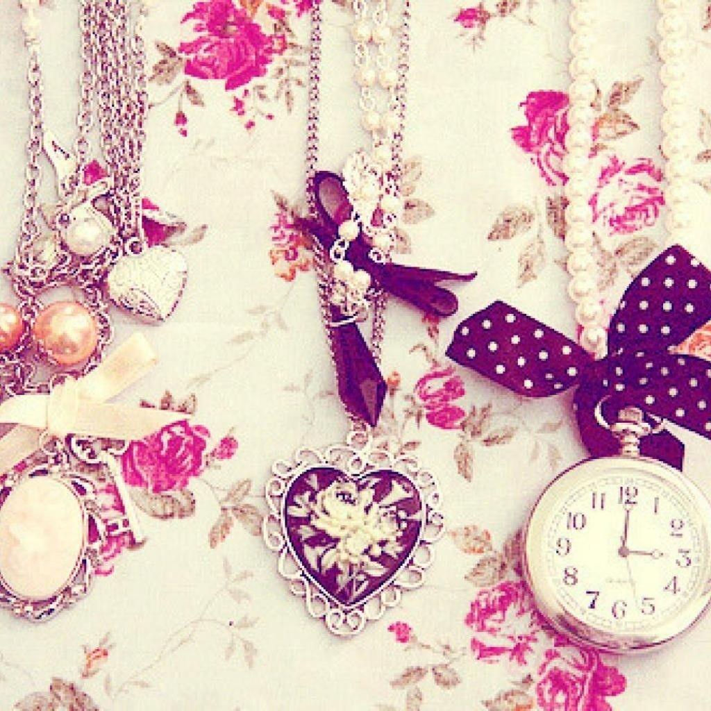 1024x1024 100+ Desktop Wallpaper Girly HD Wallpapers – Premium Gallery