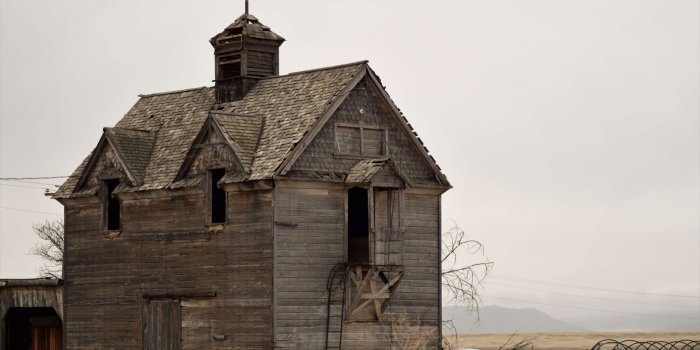 3840x2560 3067812 antique, architecture, building, country, exterior, farm
