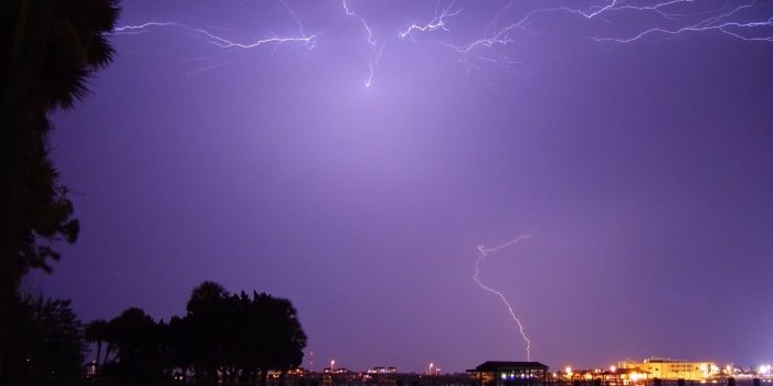 1920x1200 Lightning sky over the Daytona Beach in Florida wallpaper - Beach