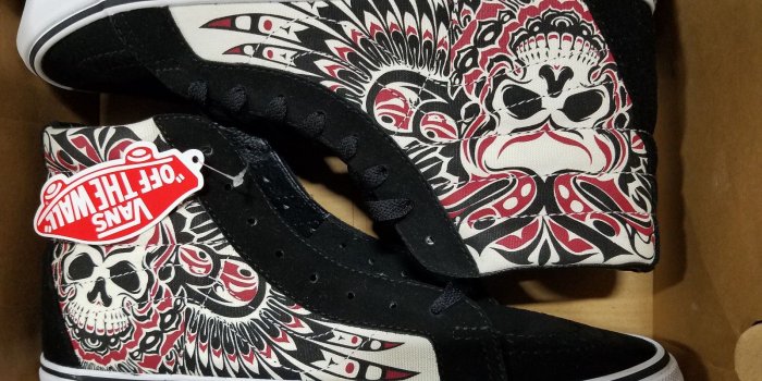 1600x1200 Vans SK8-Hi Reissue Stormy Bird Black True White Shoes 9 / Women
