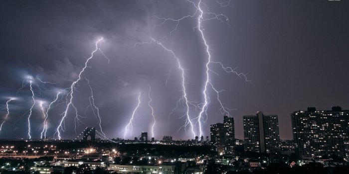 1920x1080 Amazing lightning above the city wallpaper - World wallpapers - #39295