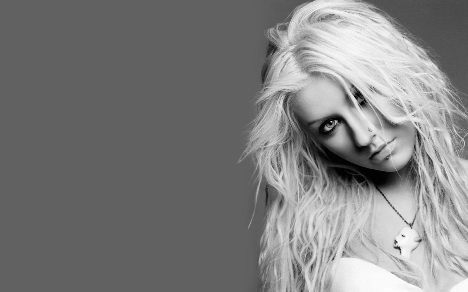 1920x1200 19 HD Christina Aguilera Wallpapers