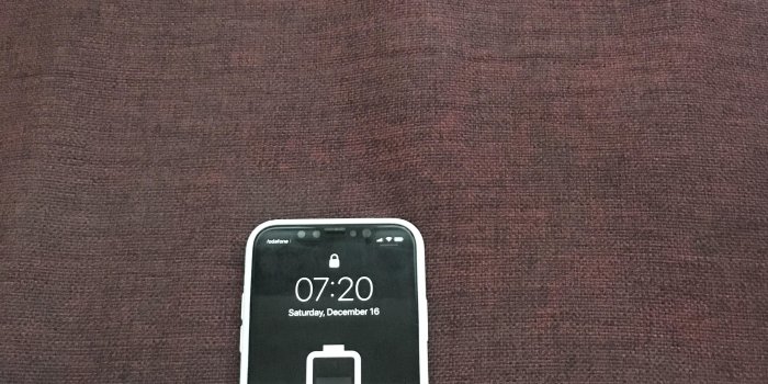 3024x4032 White silicone case for the silver iPhone X along with new wallpaper