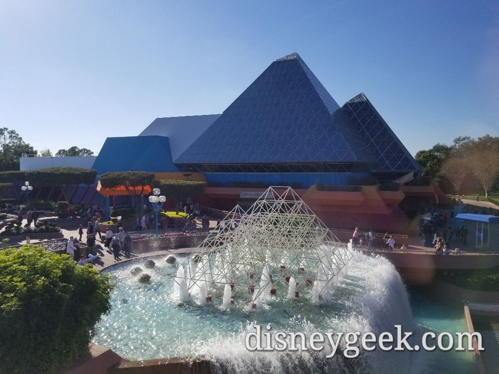 1024x768 Imagination from the Monorail at Epcot – The Geek's Blog
