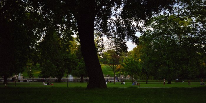 3200x2104 People in Hyde Park : Travel Wallpaper and Stock Photo