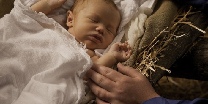 1066x1600 Sleeping Baby Jesus