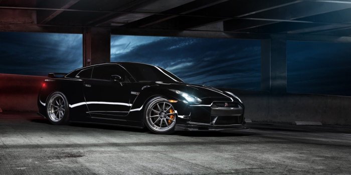 1332x850 Wallpaper black, before, Parking, Nissan, GT-R, black, Nissan, front