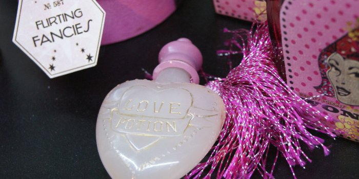 1920x1200 Celebrate Valentine's Day in Hogwarts' Great Hall at the Harry