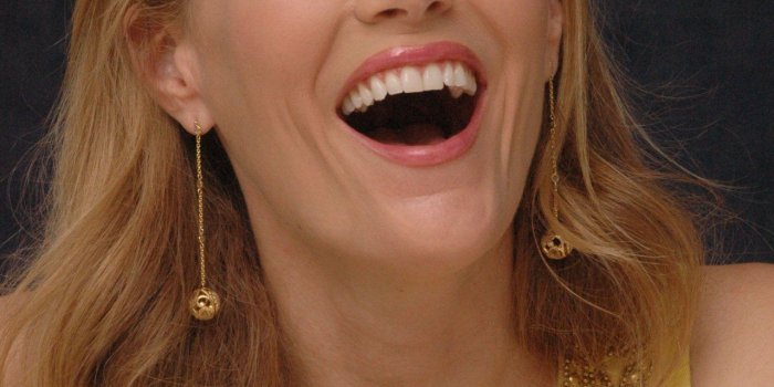 1280x1925 Leslie Mann Bilder Leslie Mann HD Hintergrund and background Fotos