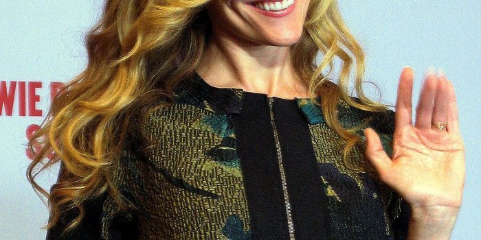 1200x1520 Leslie Mann - American Film actors HD Wallpapers and Photos