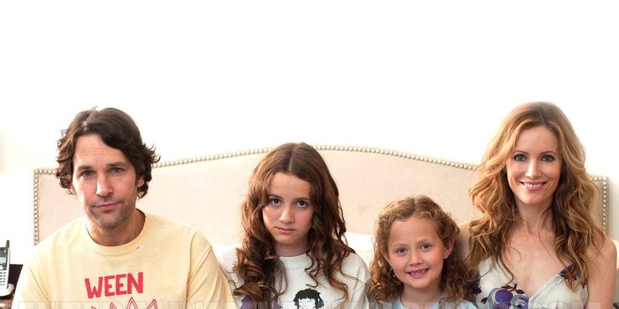 1280x1024 Leslie Mann | NTR Film Reviews