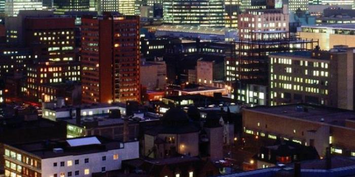 750x1334 Toronto City Wallpapers