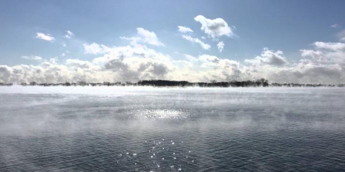 1920x1080 [4K] Mist over the Water - a Toronto winter morning