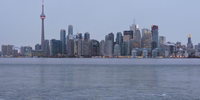 2048x1536 File:Night View In Winter From Toronto Skyline (222615237).jpeg