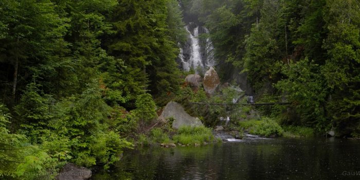 5760x1080 Waterfalls flowing into a calm pond wallpapers 5760x1080 - Free