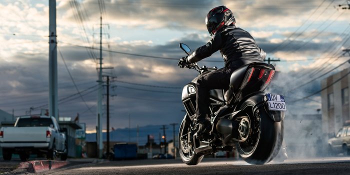 3840x2160 71+ Motorcycle Desktop Wallpapers on WallpaperPlay