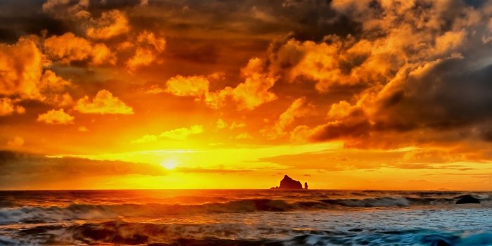 1920x1080 Beautiful clouds at sunset wallpaper - Beach wallpapers - #45067