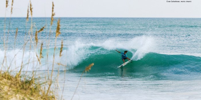 1650x1100 May Issue 2011 Wallpaper - SURFER Magazine