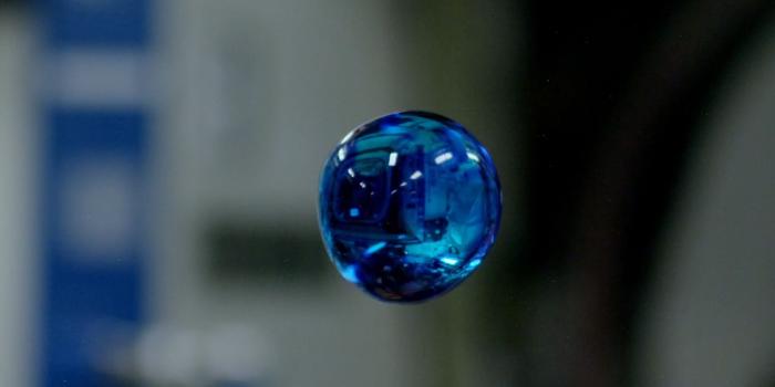1920x1080 Water bubble floating in space