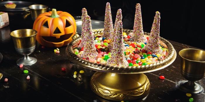 1600x1000 How to Have a Harry Potter Halloween at a Real-life Hogwarts