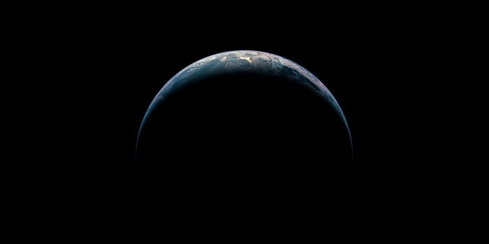 2560x1600 ac94-wallpaper-ios8-apple-iphone6-plus-earth-from-sky-wallpaper