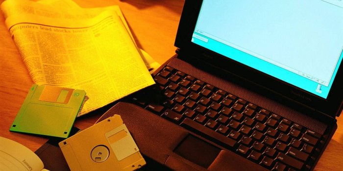 1280x800 old type notebook PC － Computers Wallpapers - Free download