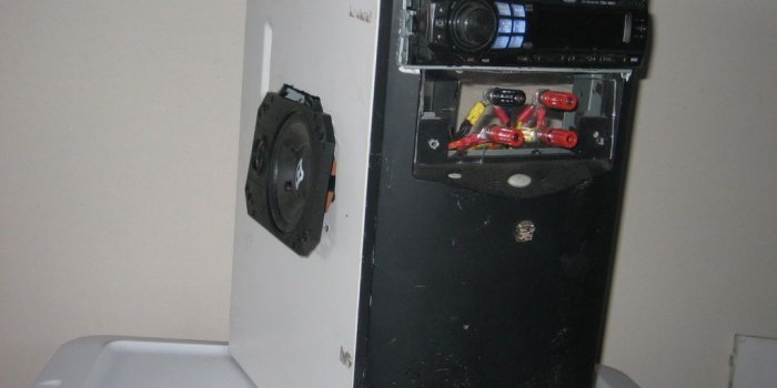 1024x768 Convert a Old Computer Into a Stereo: 6 Steps