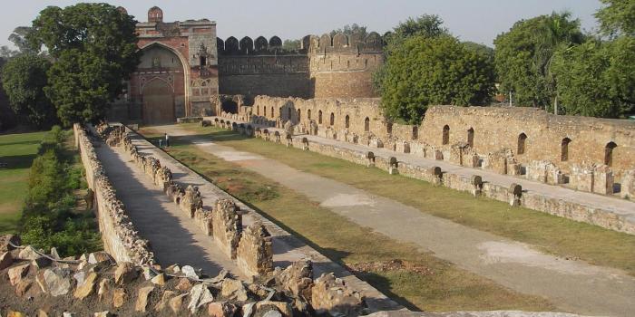 1600x1000 New Delhi Historical Ruins Beautiful Indian City India Hd Desktop