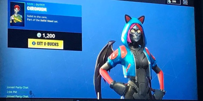 1024x768 MY LYNX GLITCHED WITH THE CHROMIUM SKIN LMAO | Fortnite: Battle