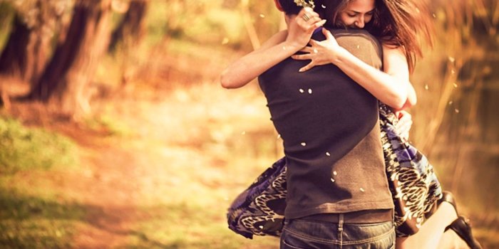 1666x1366 Couple Hug DP Images