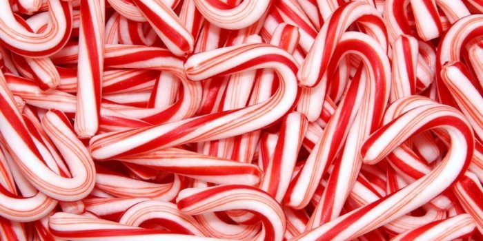 1024x768 Candy Cane Wallpaper background to my laptop as of now | Christmas