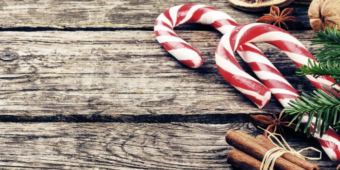 1680x1050 Christmas Candy Canes Wallpapers