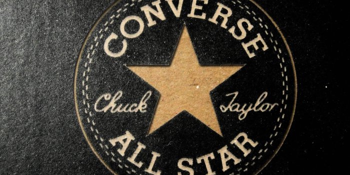 2554x1915 Converse Wallpapers For Iphone