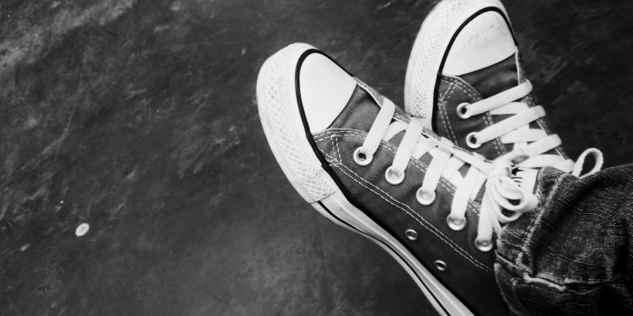2560x1440 Converse Wallpapers